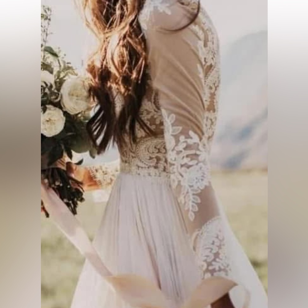 NWT stunning Mingda wedding gown bohemian style!!